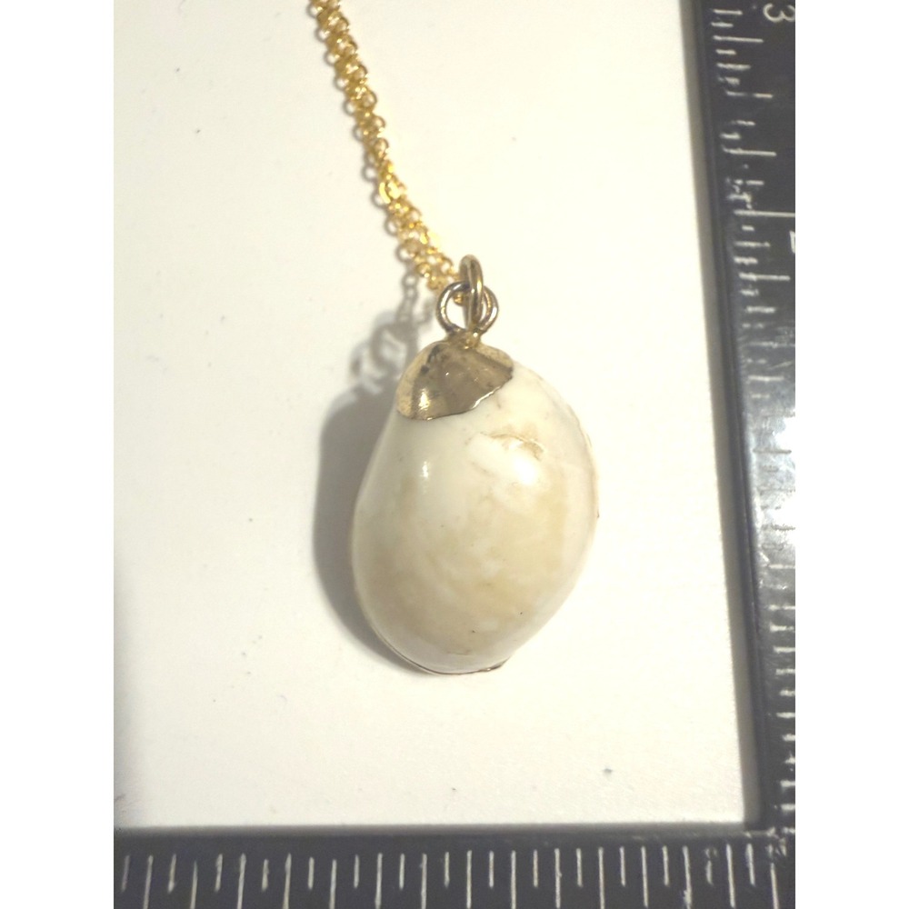 Vintage Gold Tone‎ Natural Cowrie Shell Pendant Necklace Coastal Boho Cream